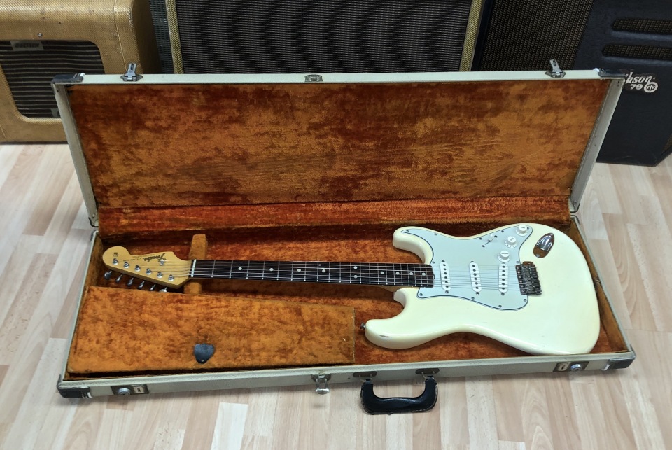 1964 Fender Stratocaster Olympic White