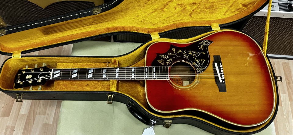 1963 Gibson Hummingbird