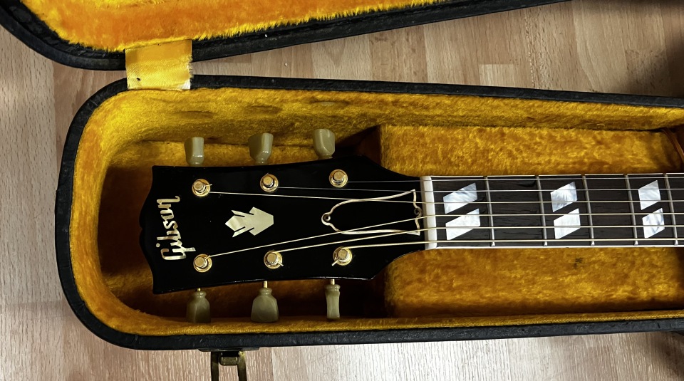 1963 Gibson Hummingbird