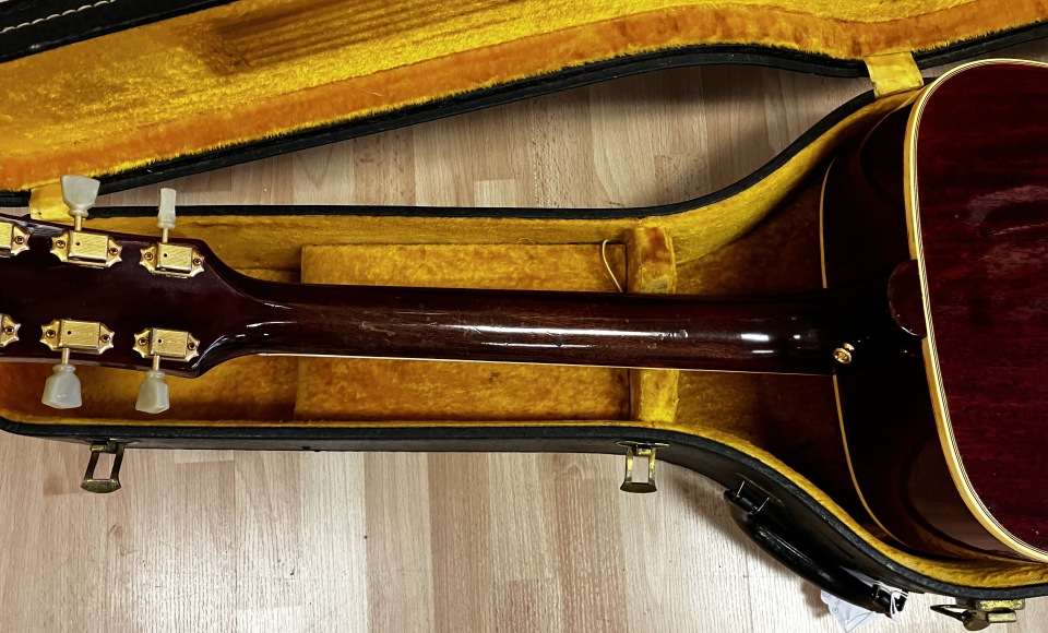 1963 Gibson Hummingbird